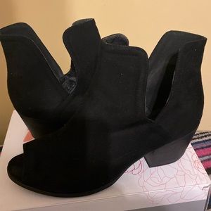 Gently Used Open Toe Booties